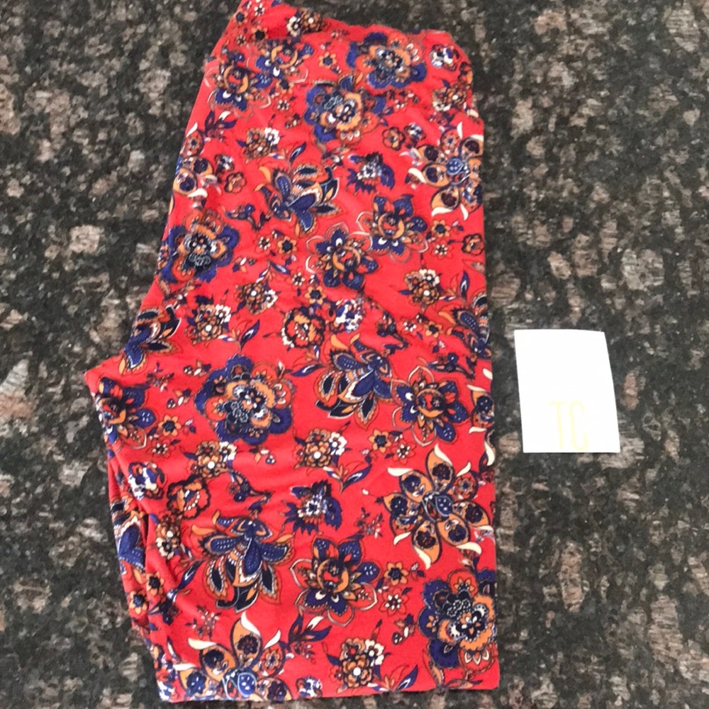 Tall & Curvy LuLaRoe Leggings